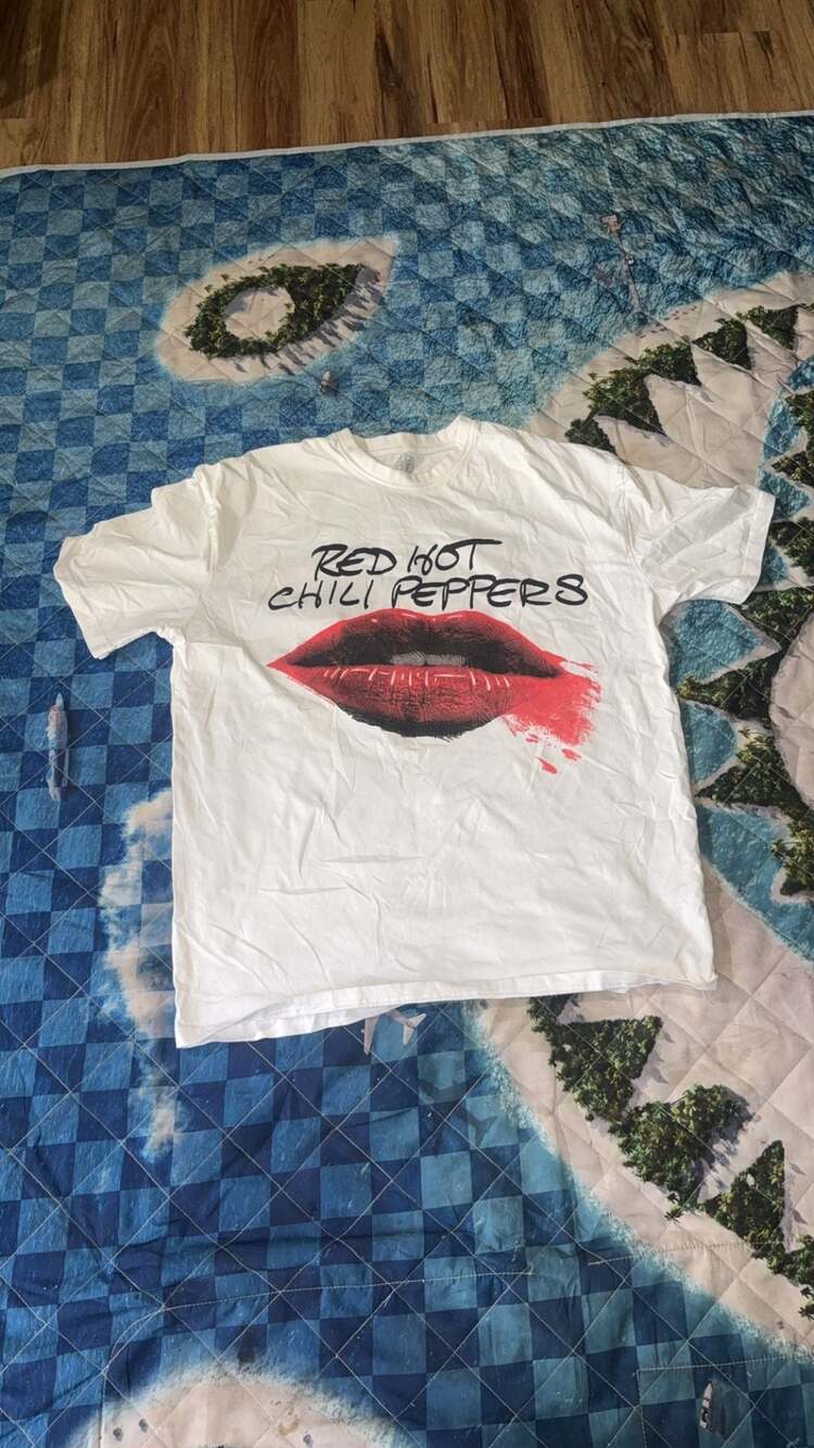 Red Hot Chili Peppers Lips Graphic Band T-Shirt White